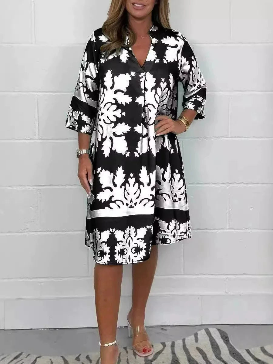 Kaleide™ – Elegant kjole med print