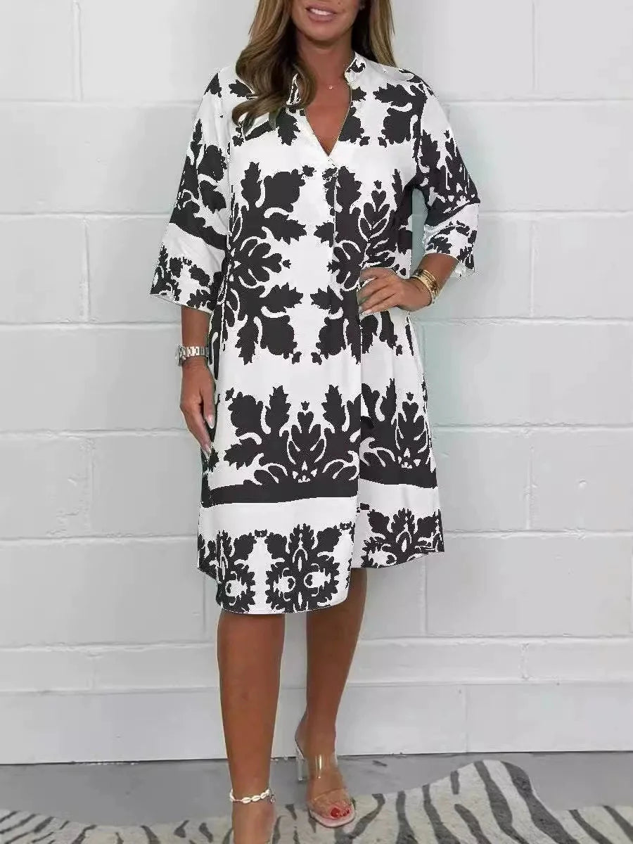 Kaleide™ – Elegant kjole med print
