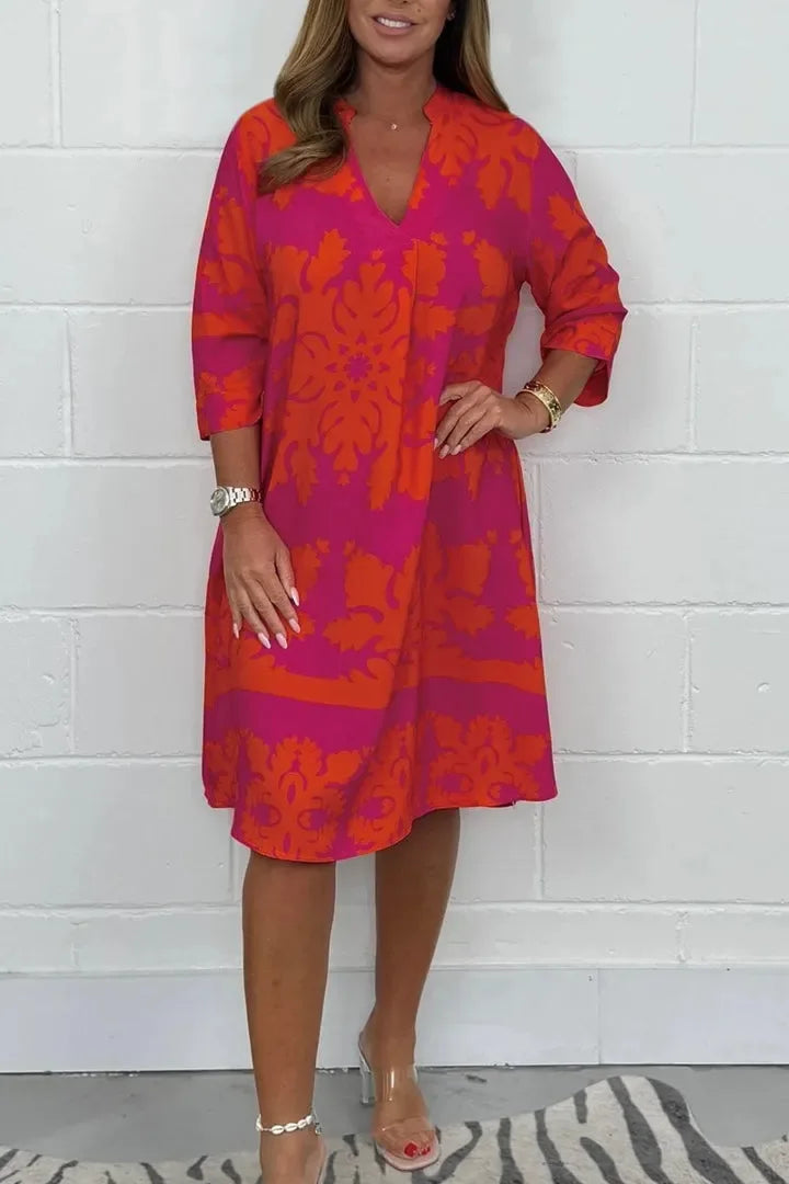 Kaleide™ – Elegant kjole med print