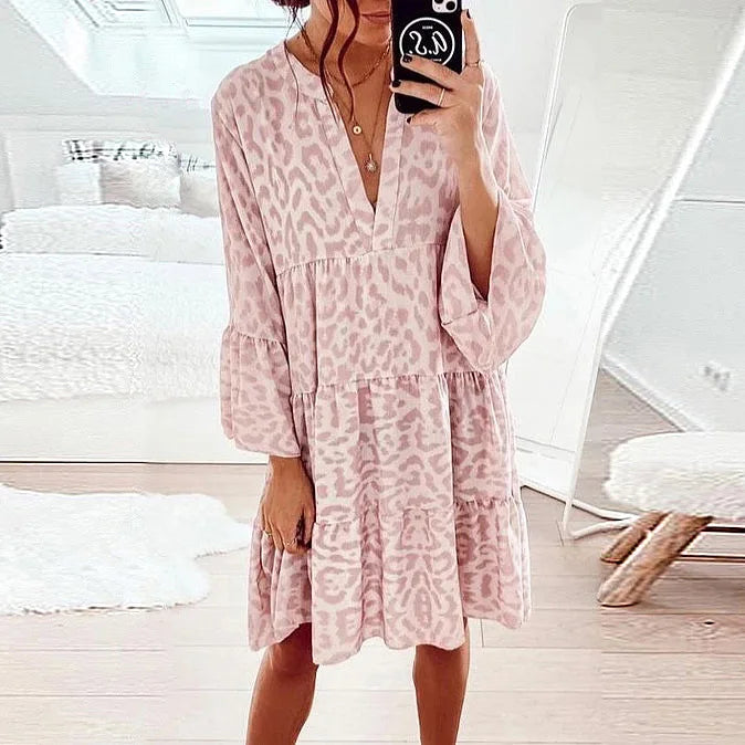 Kaleide™ – Elegant kjole med leopardmønster