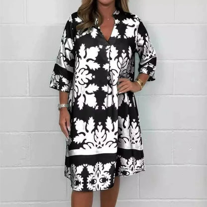 Kaleide™ – Elegant kjole med print